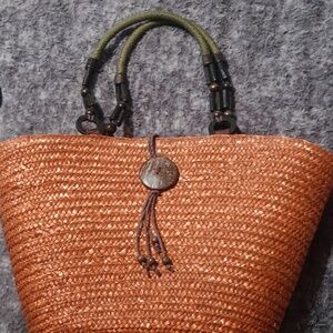 White stag straw bag